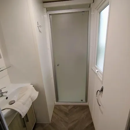 Mobil-home مكان تخييم *